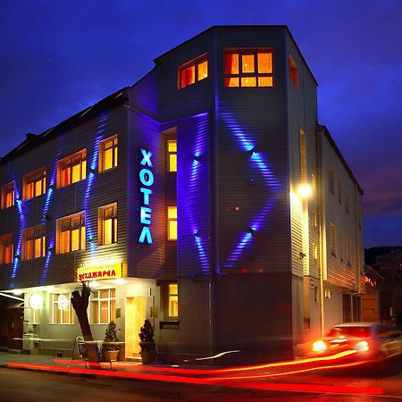 Hotel Mehdjarel Schumen Exterior foto