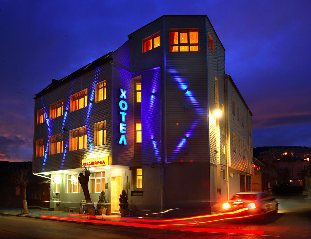 Hotel Mehdjarel Schumen Exterior foto